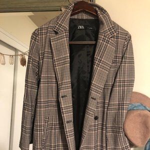 Zara Coat-- Excellent Condition`